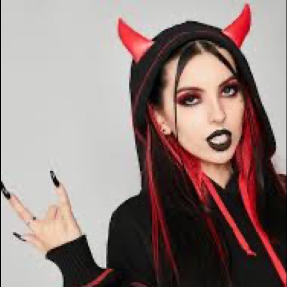 Widow horned hoodie